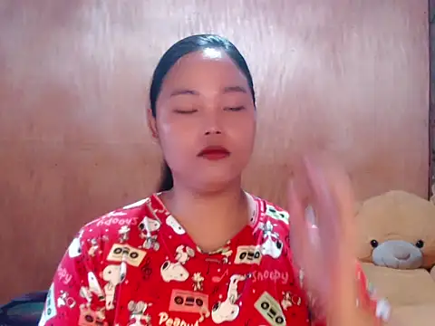  Lylia online show from 04-19-26, 04:46