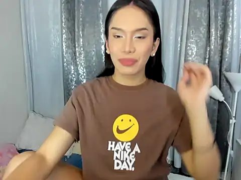 Snapshot of lucyshanex chatting on 03-03-26, 06:48 lucyshanex online show from 03-03-26, 06:48