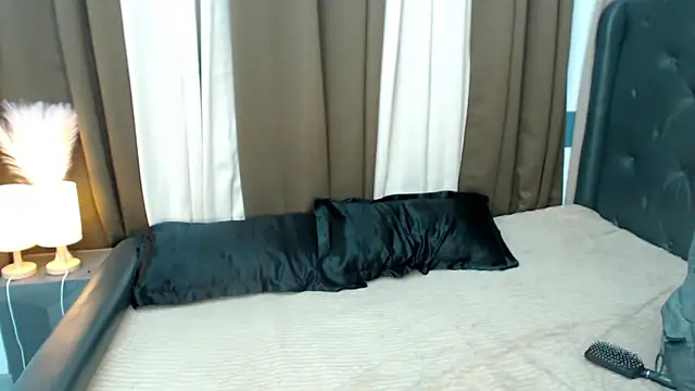 Goddess Isabel online show from 04-15-26, 09:37