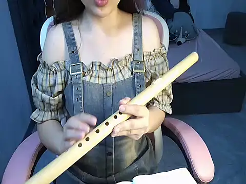 Ori-Yannie online show from 10-27-25, 06:47