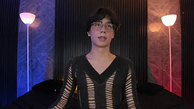 luixdust  online show from 11-19-25, 05:51