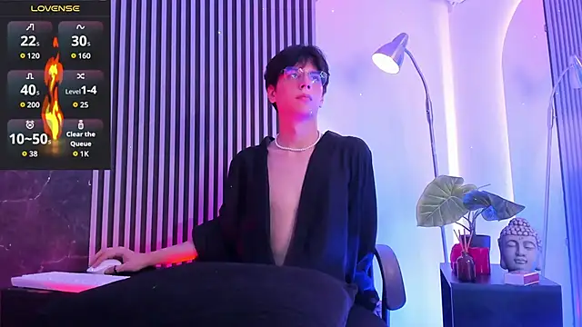 luixdust  online show from 09-19-25, 04:49