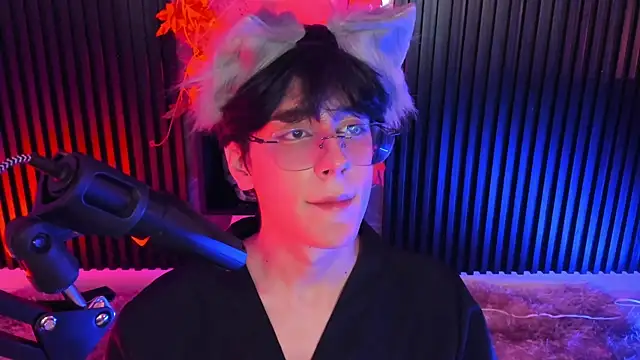 luixdust  online show from 10-04-25, 05:42