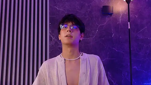 luixdust  online show from 09-22-25, 05:57