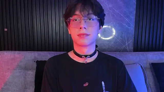 luixdust  online show from 10-29-25, 05:28