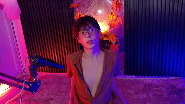 luixdust  online show from 10-02-25, 04:27