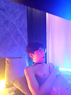 luixdust  online show from 09-10-25, 10:14