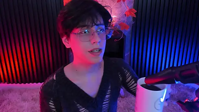 luixdust  online show from 09-30-25, 04:51