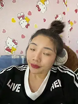 Snapshot of D2sweet chatting on 11-17-25, 05:06 D2sweet online show from 11-17-25, 05:06