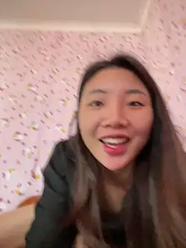 Snapshot of D2sweet chatting on 11-24-25, 07:19 D2sweet online show from 11-24-25, 07:19