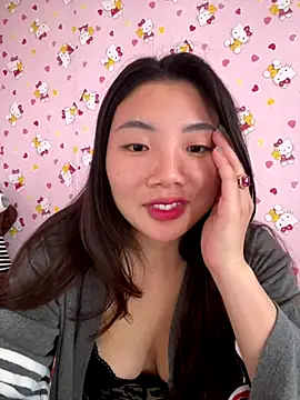 Snapshot of D2sweet chatting on 11-23-25, 06:23 D2sweet online show from 11-23-25, 06:23