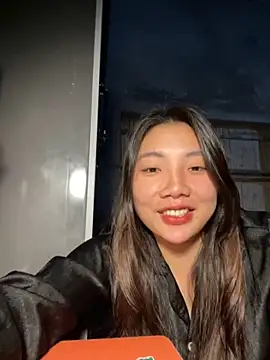 Snapshot of D2sweet chatting on 10-31-25, 01:08 D2sweet online show from 10-31-25, 01:08