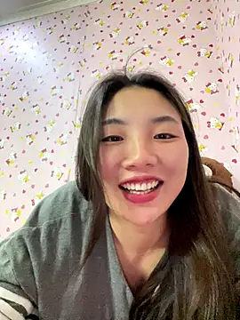 Snapshot of D2sweet chatting on 12-17-25, 04:45 D2sweet online show from 12-17-25, 04:45