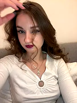 AdelinaEmber online show from 11-04-25, 11:58