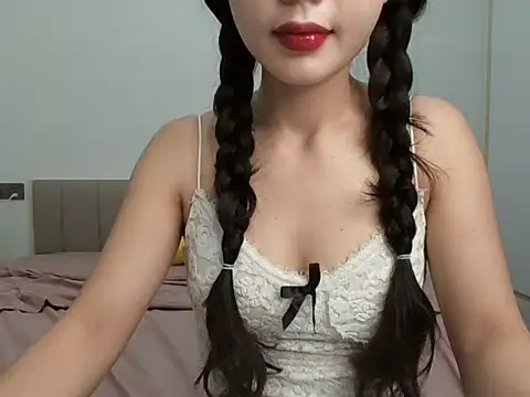 Lucie-Sexy2k online show from 06-17-26, 06:57