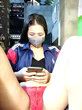 Venessa online show from 10-23-25, 01:48