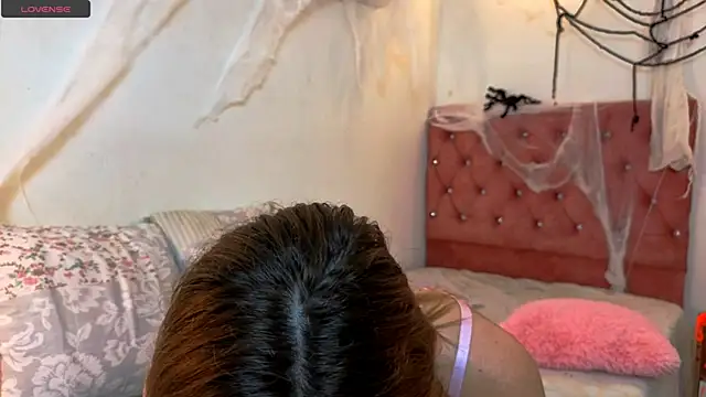 Kyra Honey online show from 10-28-25, 08:41