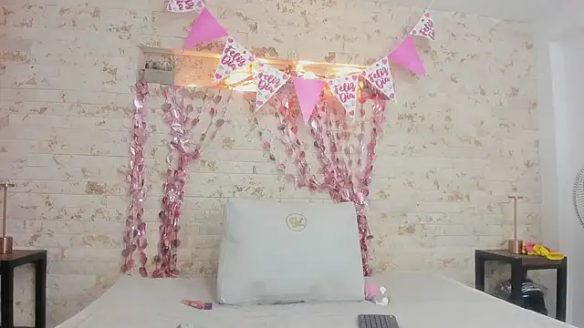 ikia lopez  online show from 02-18-26, 11:28