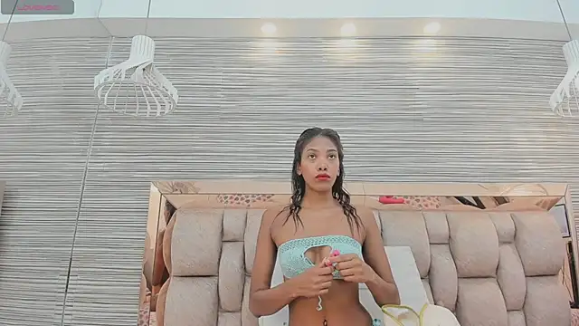 ikia lopez  online show from 06-09-26, 11:44