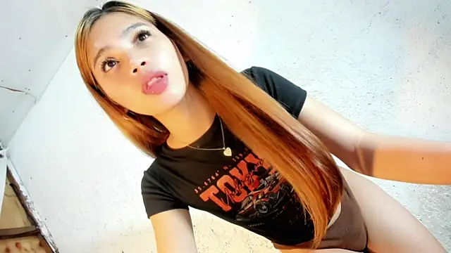 Snapshot of Ts_morena chatting on 05-19-26, 10:28 Ts morena online show from 05-19-26, 10:28