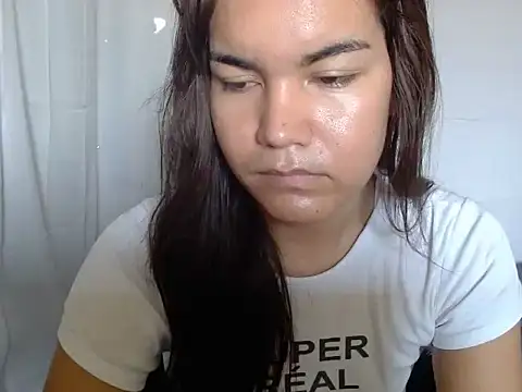 Snapshot of Enchantress_Magdalena chatting on 04-27-26, 03:59 Enchantress Magdalena online show from 04-27-26, 03:59