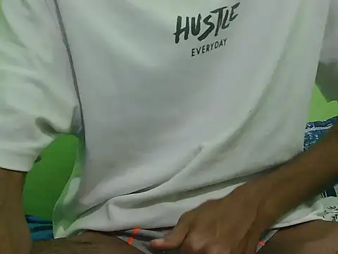 rockyy23boy online show from 12-16-25, 02:43