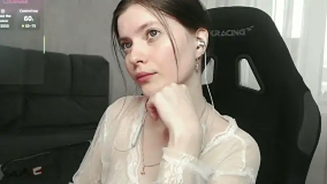 cute elfy  online show from 03-07-26, 01:38