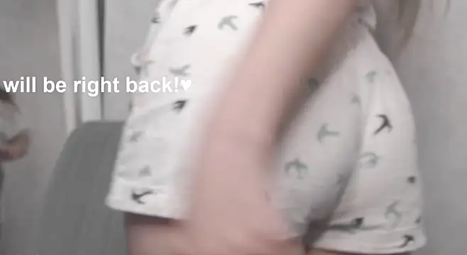 cute elfy  online show from 12-15-25, 01:50