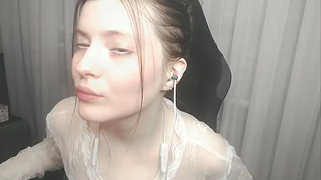 cute elfy  online show from 02-09-26, 02:37