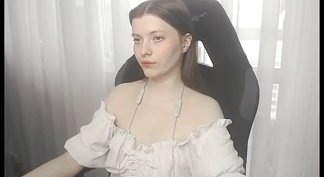 cute elfy  online show from 02-05-26, 02:02