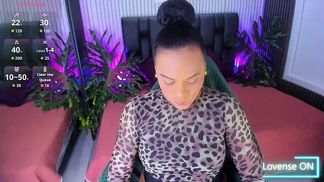 AriebonyBrooke online show from 10-25-25, 11:42