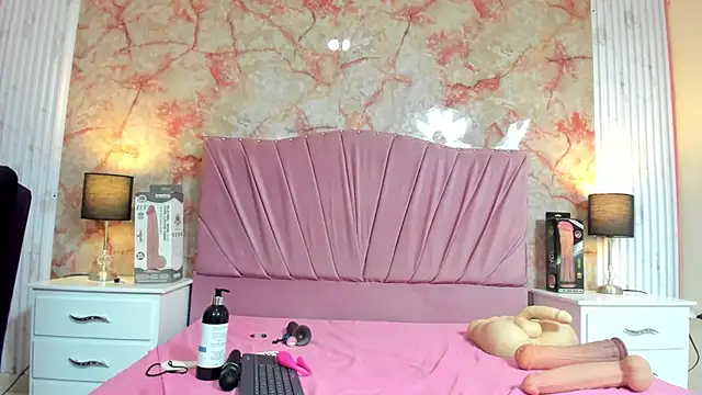 Wonderkloe  online show from 01-15-26, 07:28