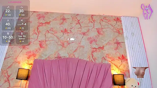 Wonderkloe  online show from 03-16-26, 02:30