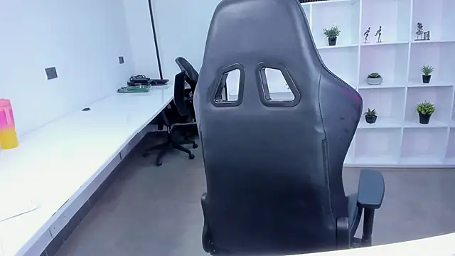 megan bigboobs  online show from 11-22-25, 12:37