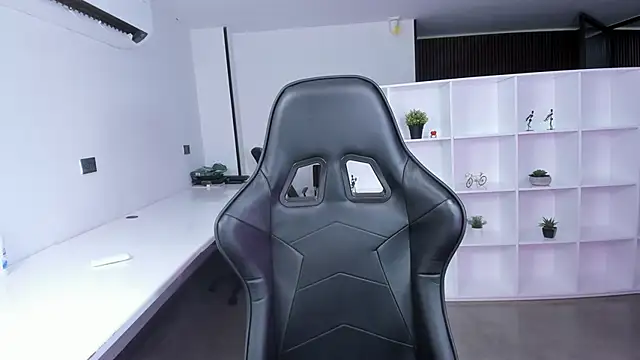 megan bigboobs  online show from 11-08-25, 10:52