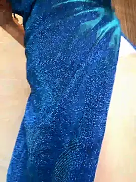 Nikii   online show from 10-21-25, 12:48