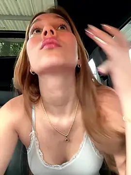 Nikii   online show from 01-08-26, 03:40