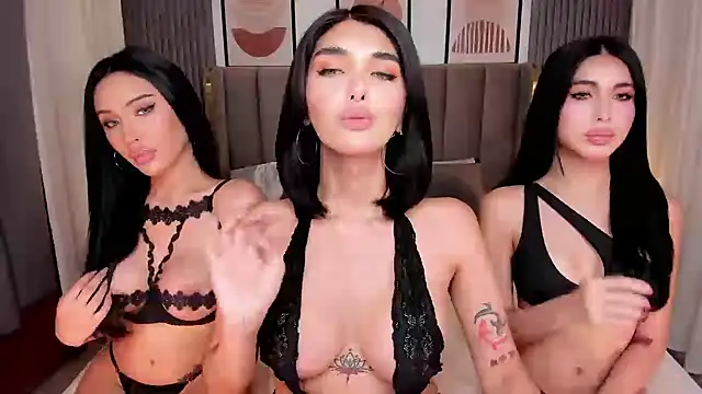 Snapshot of ScarletGreysonn chatting on 09-25-25, 08:37 ScarletGreysonn online show from 09-25-25, 08:37