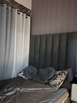 EmeraldGreyson online show from 03-12-26, 09:24