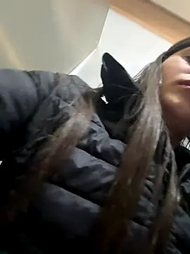 Isabella21  online show from 11-08-25, 11:19