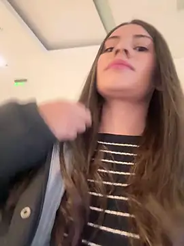 Isabella21  online show from 02-12-26, 12:21