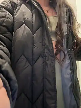 Isabella21  online show from 03-11-26, 01:21