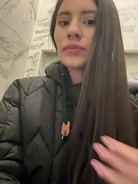 Isabella21  online show from 03-06-26, 12:49