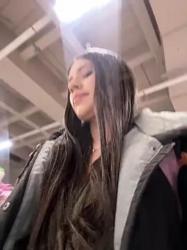 Isabella21  online show from 02-10-26, 08:08