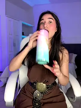 julieta jhonss online show from 12-14-25, 02:40