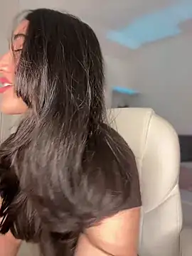 julieta jhonss online show from 03-05-26, 01:57