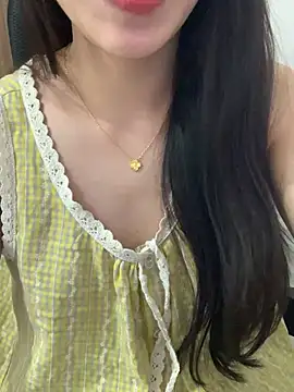 Snapshot of JennyQueen18 chatting on 04-16-26, 06:25 JennyQueen18 online show from 04-16-26, 06:25