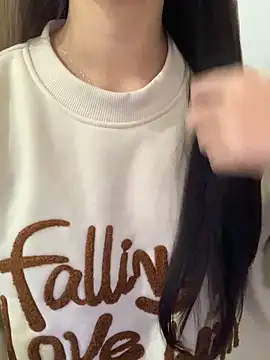 Snapshot of JennyQueen18 chatting on 01-07-26, 03:06 JennyQueen18 online show from 01-07-26, 03:06