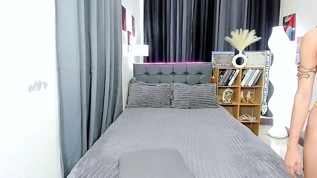 hotjessieempress online show from 03-24-26, 01:05