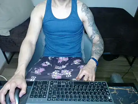 bossking017 online show from 03-09-25, 02:18
